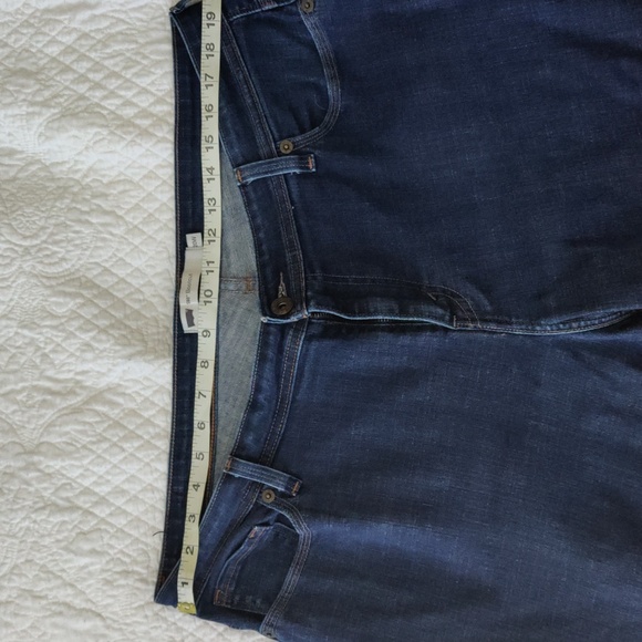 Levi's Boot Cut Jeans - Picture 7 of 9